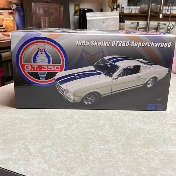 1965 Shelby GT 350 supercharged limited edition 1:18 diecast car 1 of 96